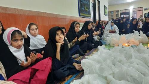 رسم عاشقی دانش آموزان توانخواه آمل برای بانوی آب و آیینه