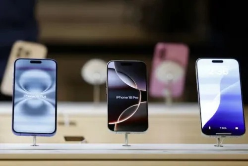 عرضه آیفون اپل از سامسونگ جلو می زند