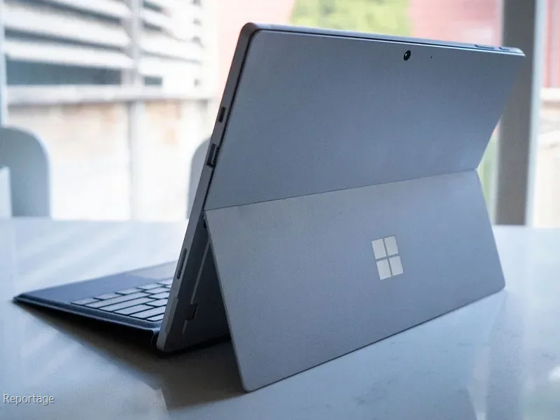 راهنمای کامل استفاده از پایه سرفیس پرو